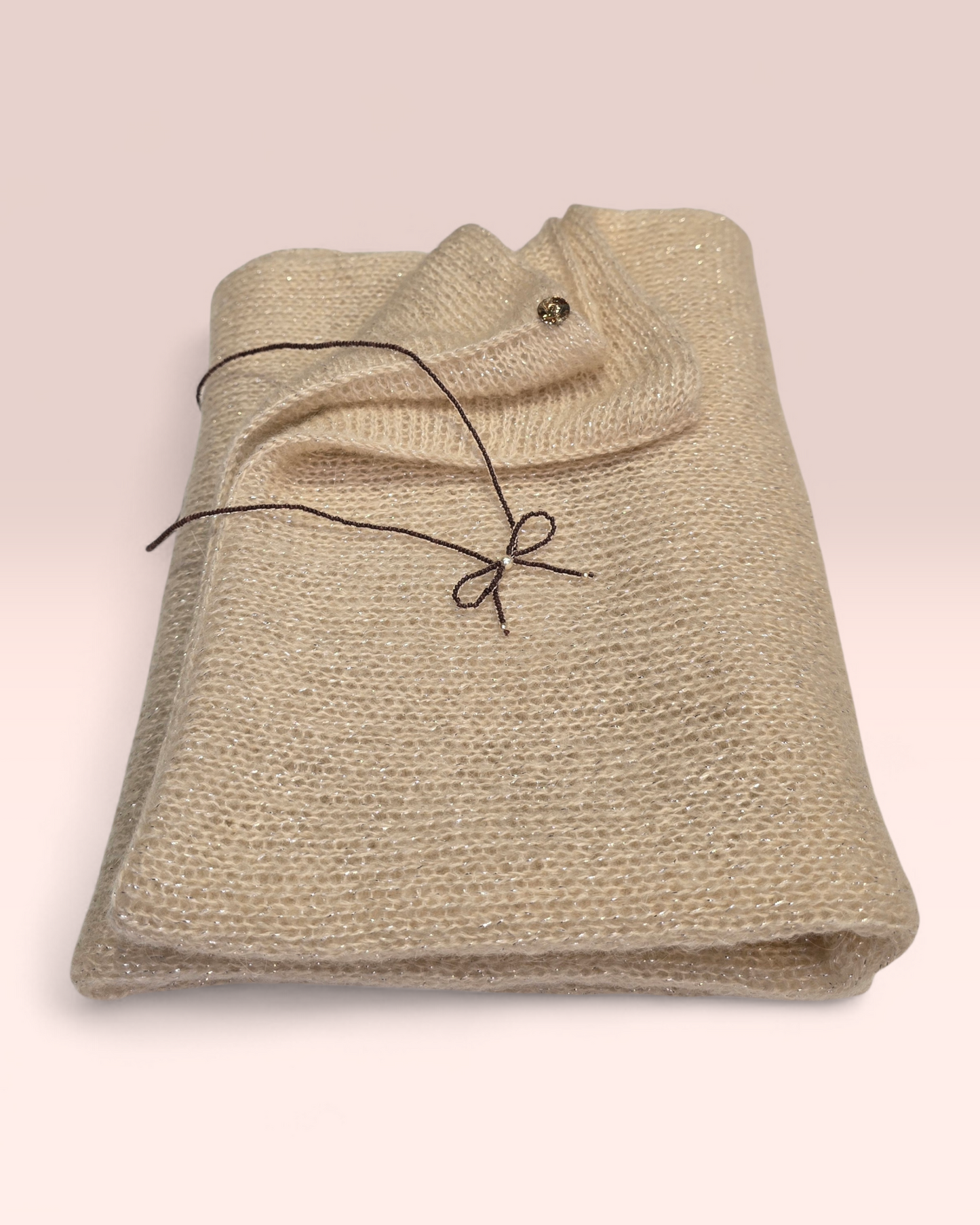 Champagnerfarbener, funkelnder Infinity-Schal