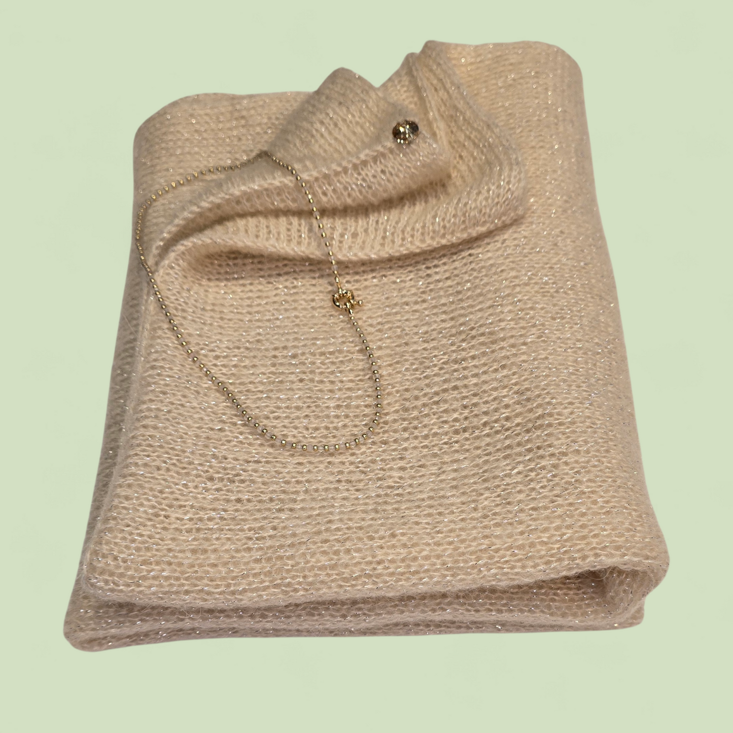 Champagnerfarbener, funkelnder Infinity-Schal