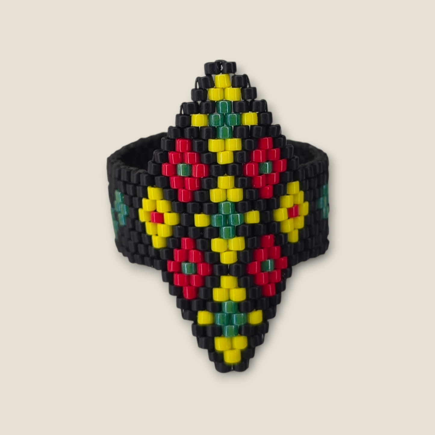 Πολύχρωμα δαχτυλίδια με χάντρες