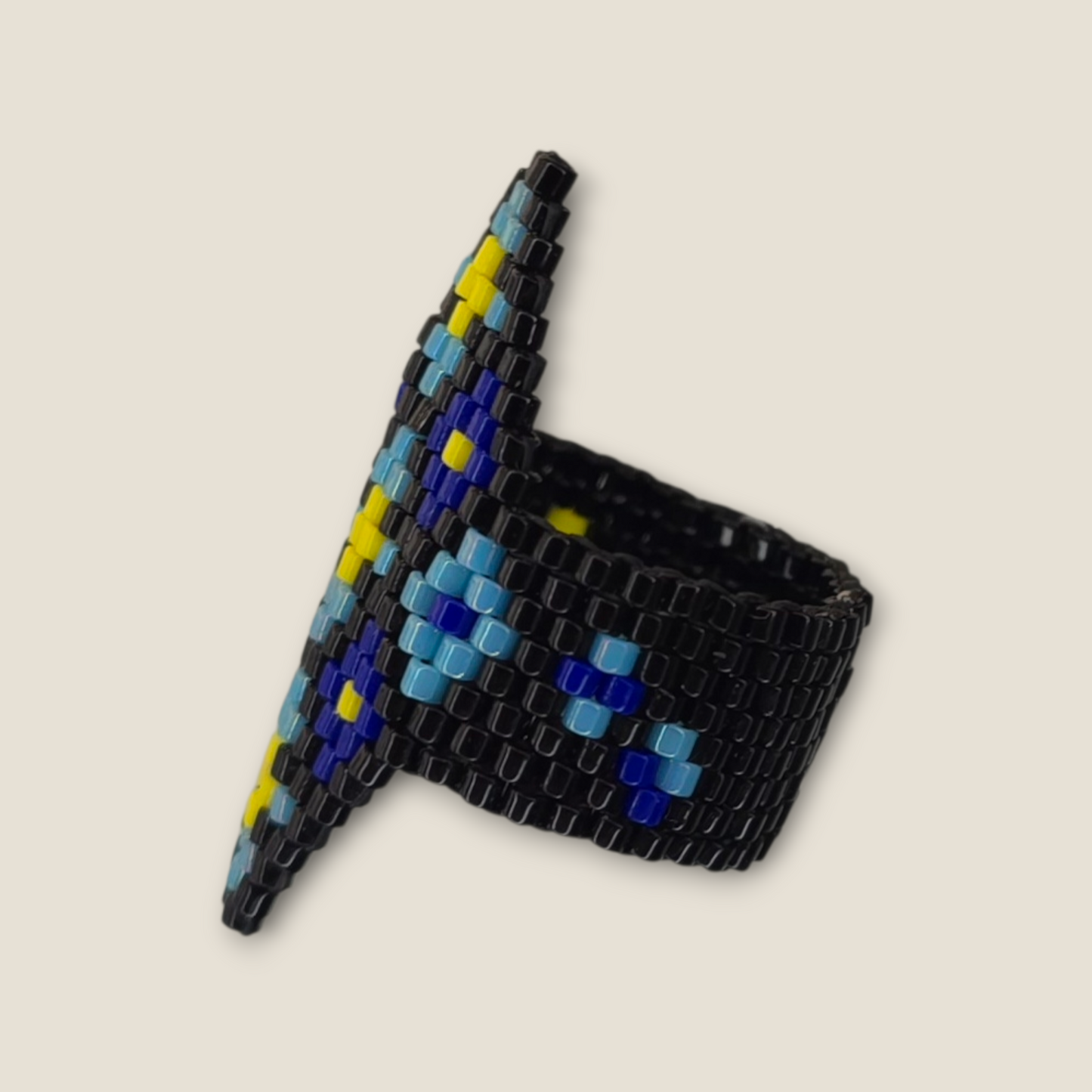 Πολύχρωμα δαχτυλίδια με χάντρες