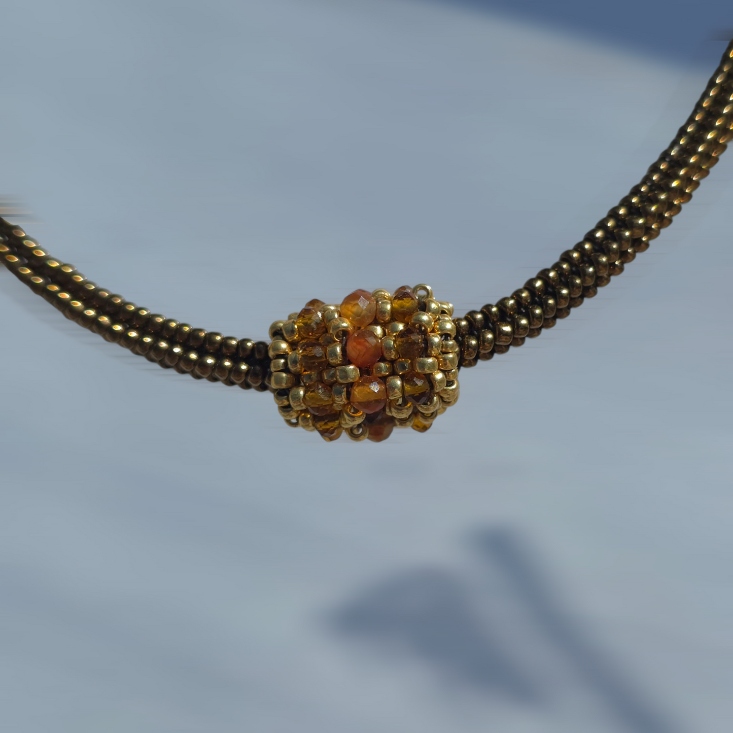 GOLDENER KARNEIL-ANHÄNGER