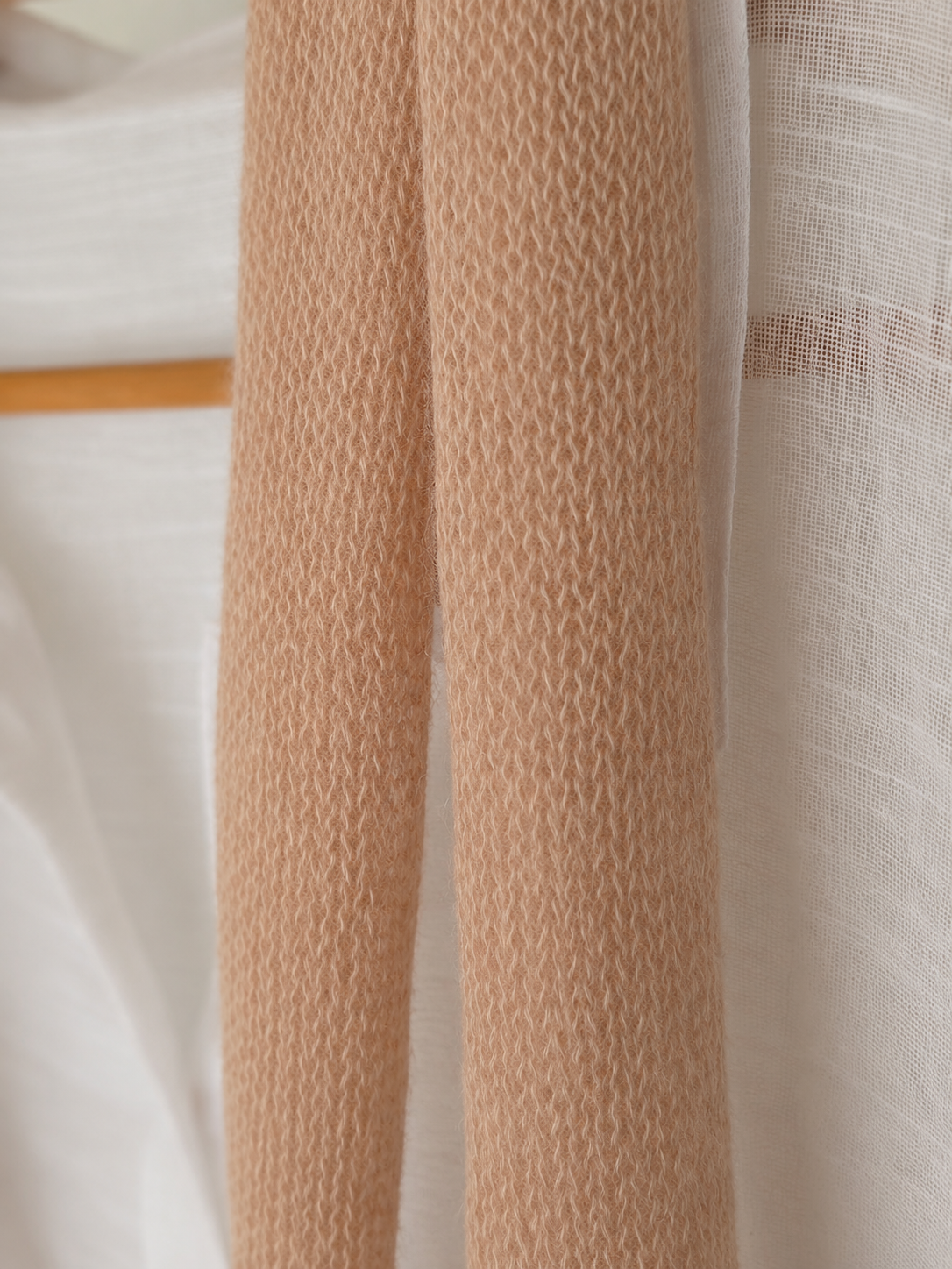 Close-up of the airy kid mohair knit texture