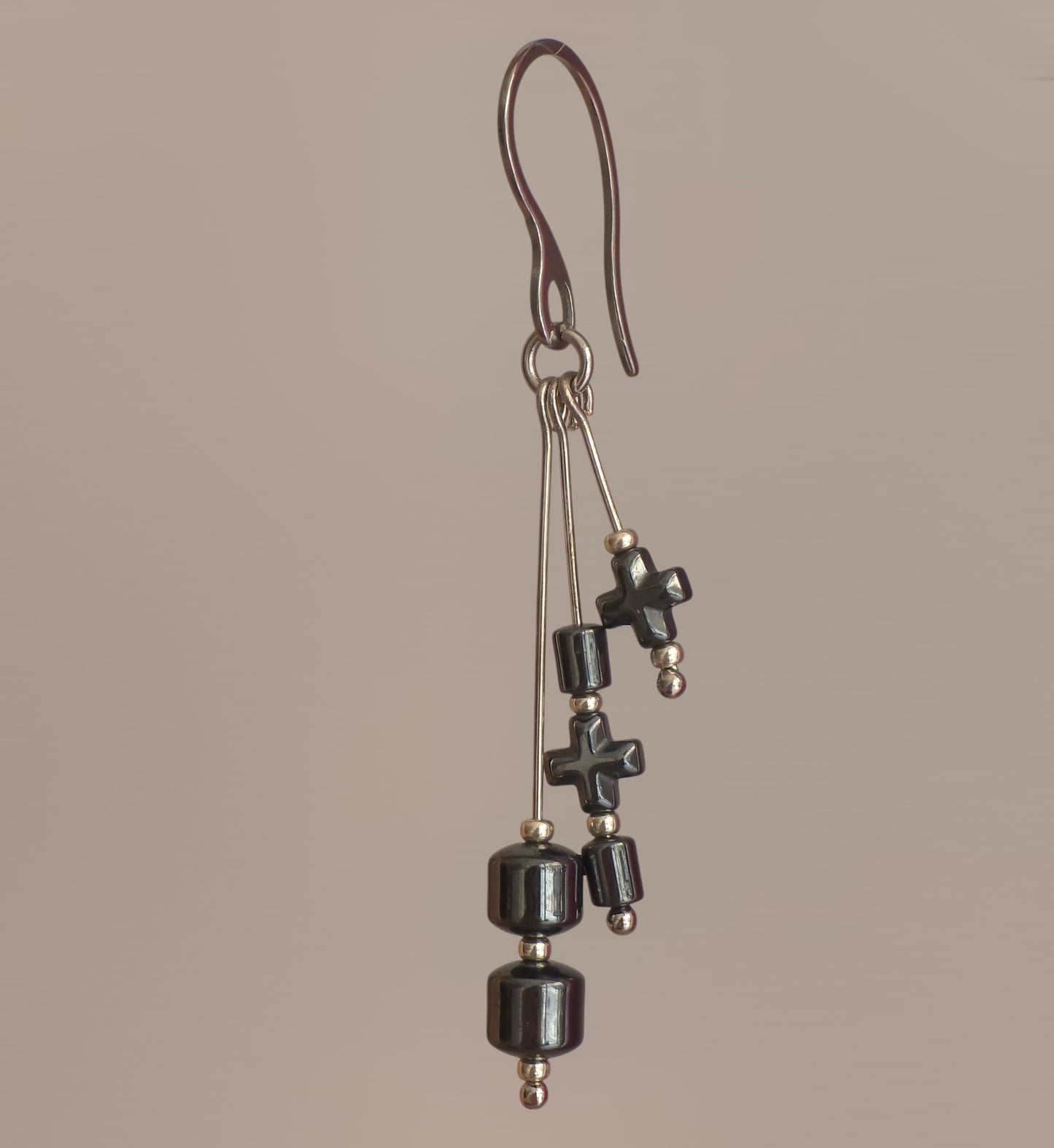 Nerudijantis cross