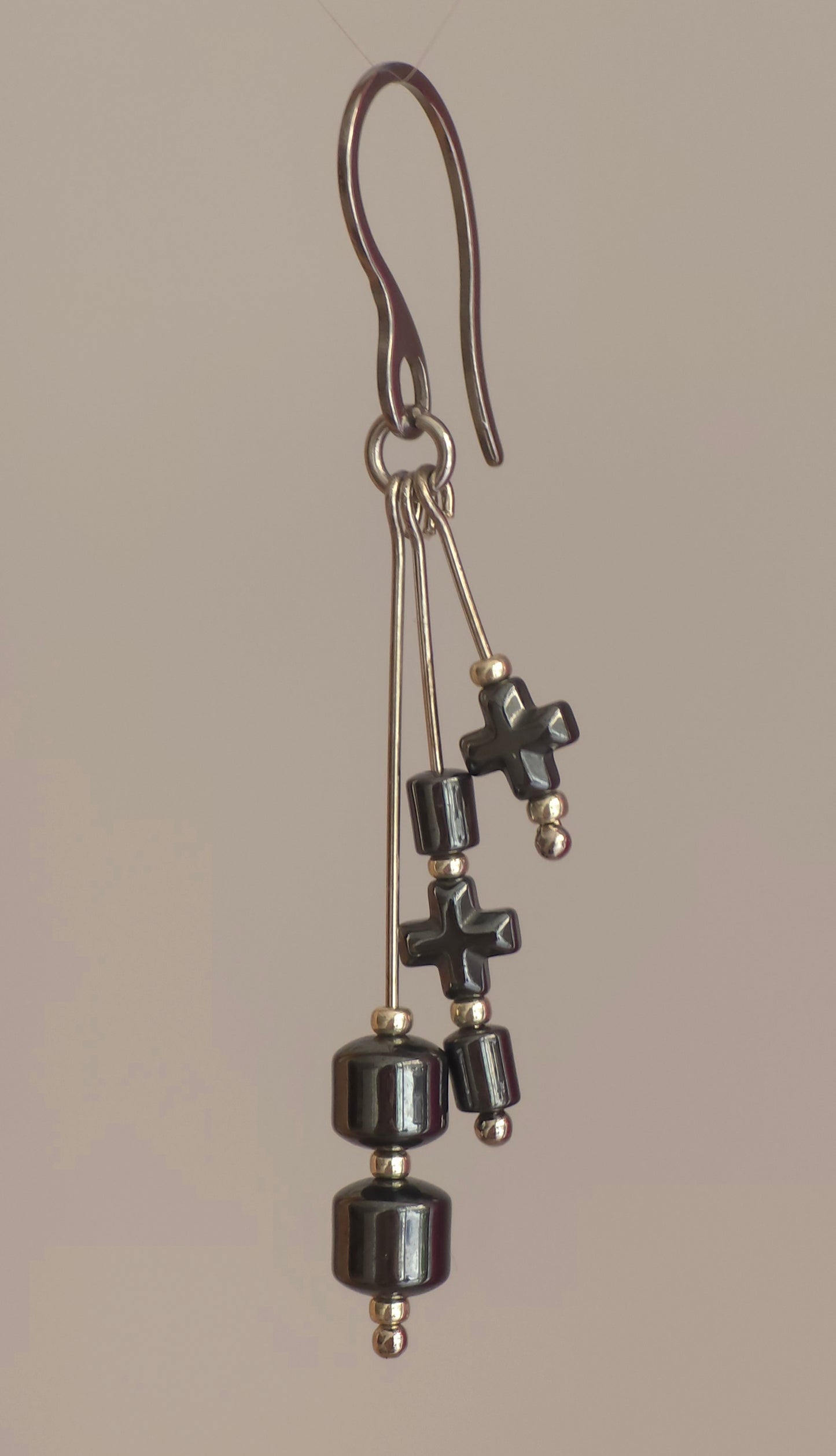 Nerudijantis cross